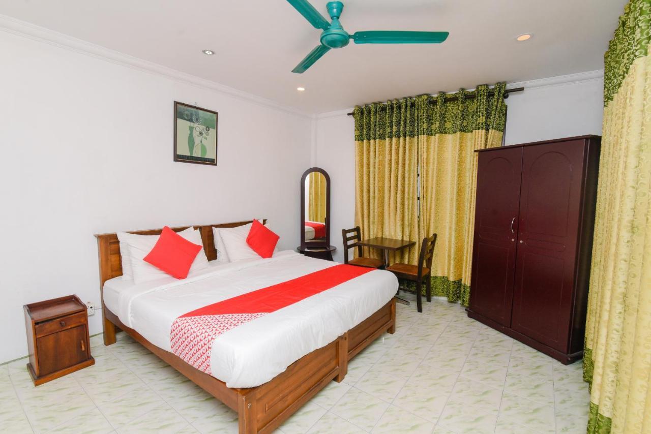 Oak Wood Inn Канди Экстерьер фото